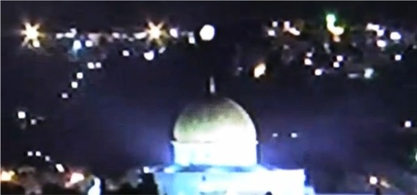 UFO over Dome of the Rock